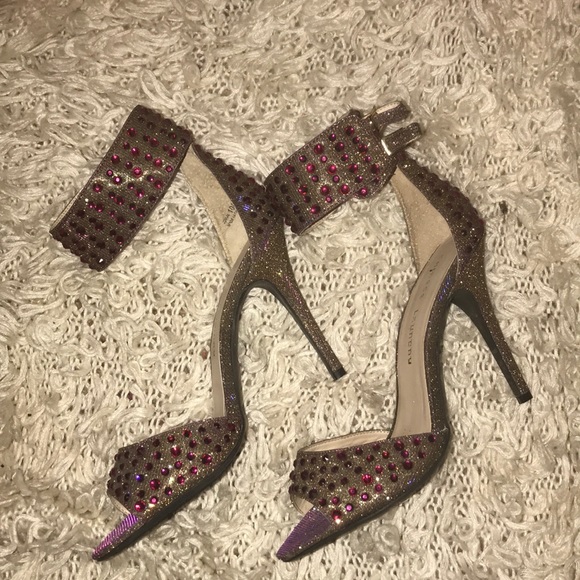 Chinese Laundry Pink Jovial Heels - Picture 2 of 2